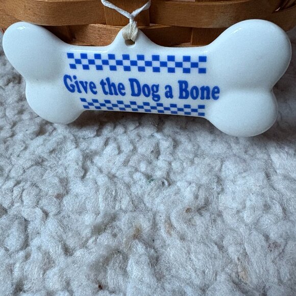 Longaberger Mulligan hexagonal dog treat basket plastic liner ceramic bone - Picture 3 of 7